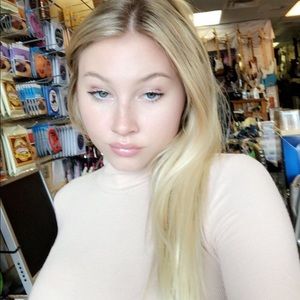 Meet your Posher, Leela